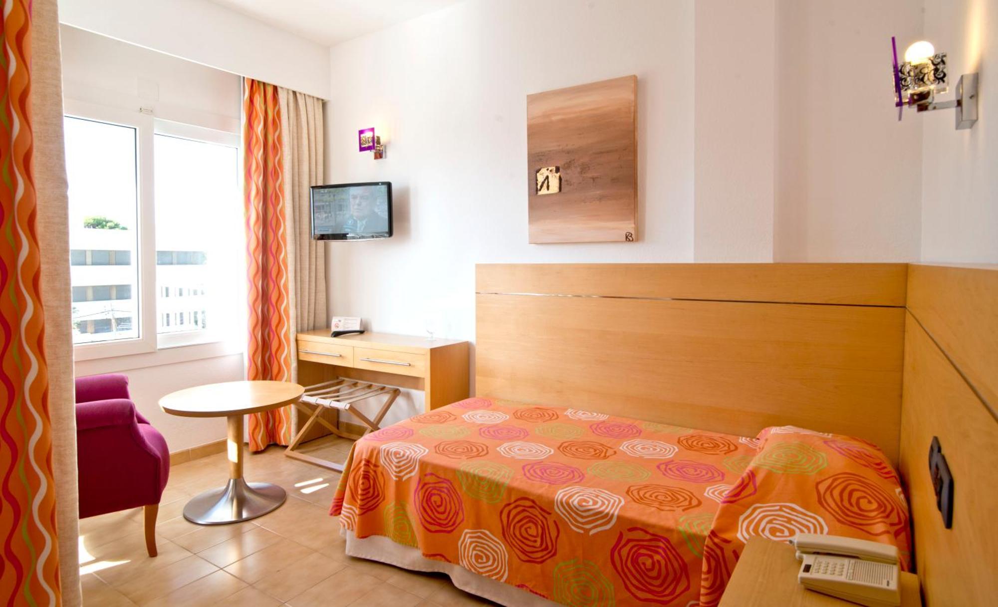 Single Room Balcony