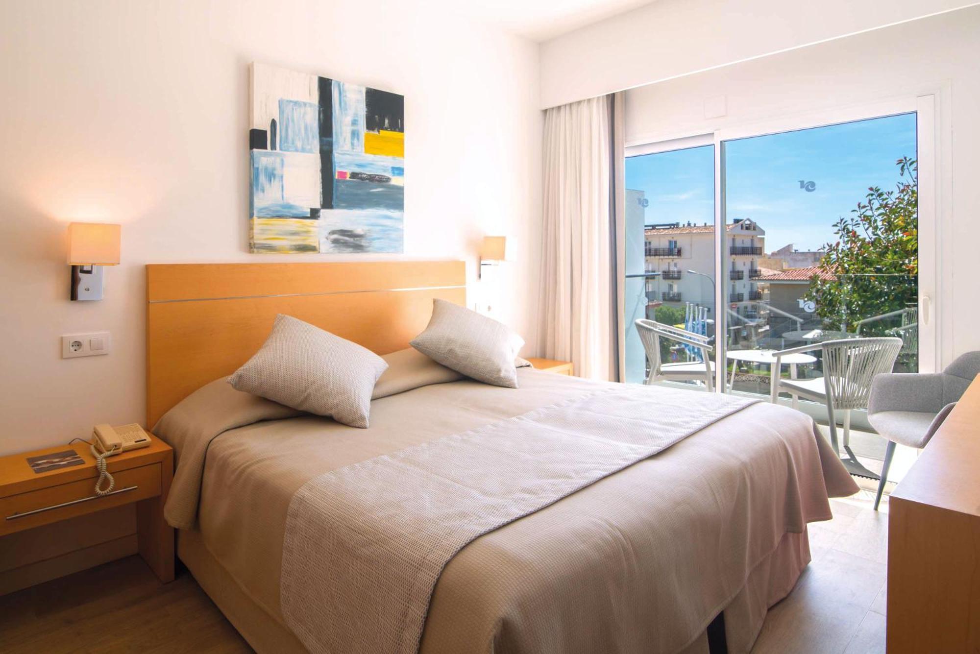 Double or Twin Room Balcony